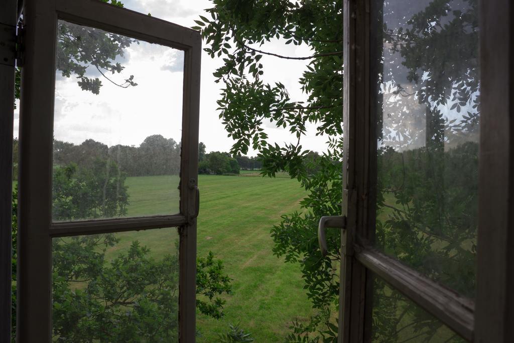 Bij En Boom Bed & Breakfast 드라흐덴 객실 사진